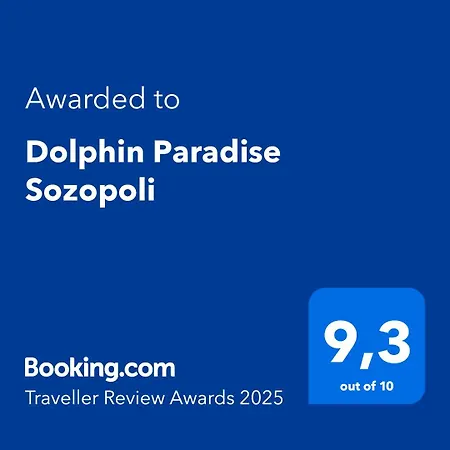 Dolphin Paradise *